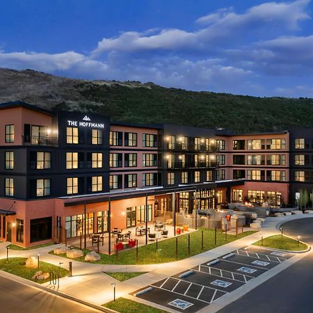 The Hoffmann Hotel Basalt Aspen Tapestry Collection Hilton Bagian luar foto