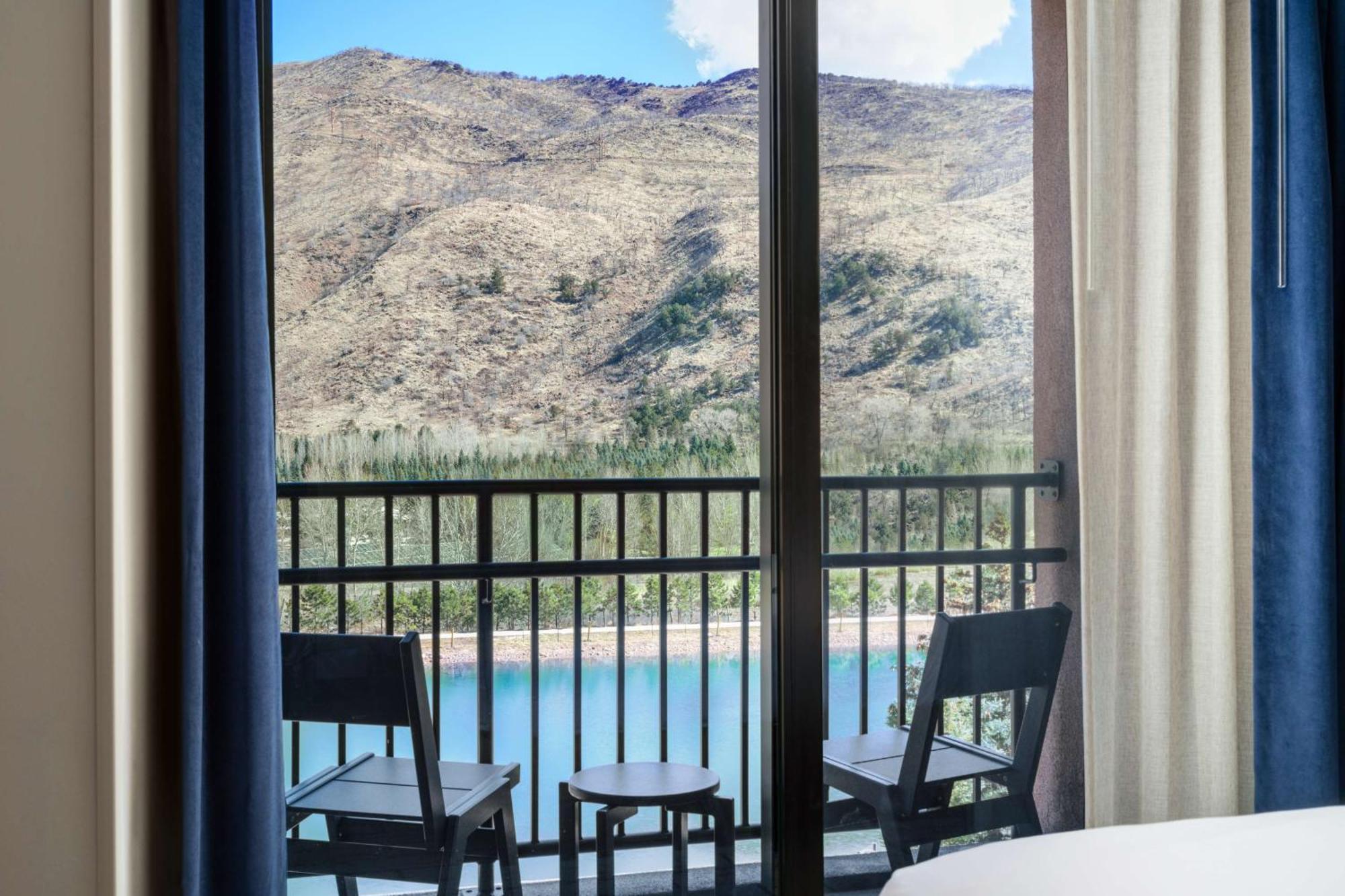 The Hoffmann Hotel Basalt Aspen Tapestry Collection Hilton Bagian luar foto